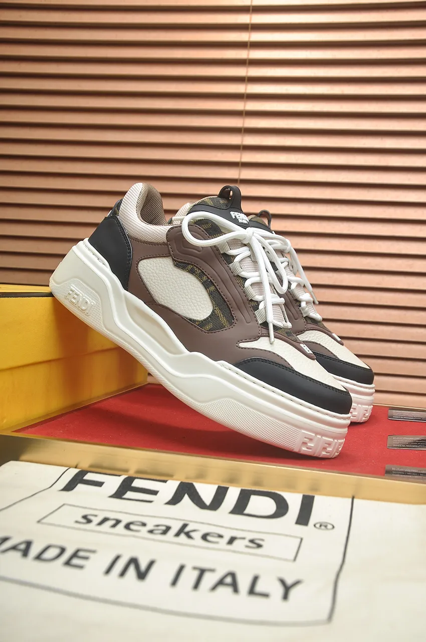 Men's shoes 💰600💶 [Fendi] The latest casual sports shoes 🔥 Many 💑 stars have the same style FD match. The original version is a one-to-one replica. Designer Kim Jones's first fendi match and Donkey brand Trainer basketball sneakers. Material: Original silk mesh. Lining: Breathable mesh. Packaging: Original 1:1 matching high-end packaging. Size: 38-45 (45 is custom-made and cannot be returned or exchanged)